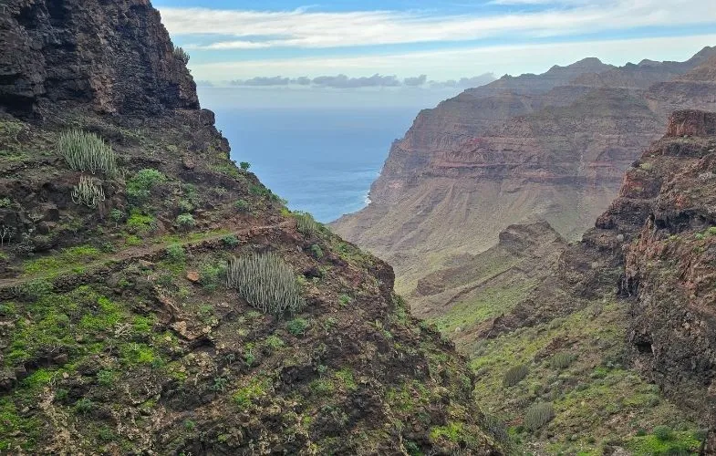 Panorámás kilátás a GüiGüi túra útvonaláról Gran Canarián